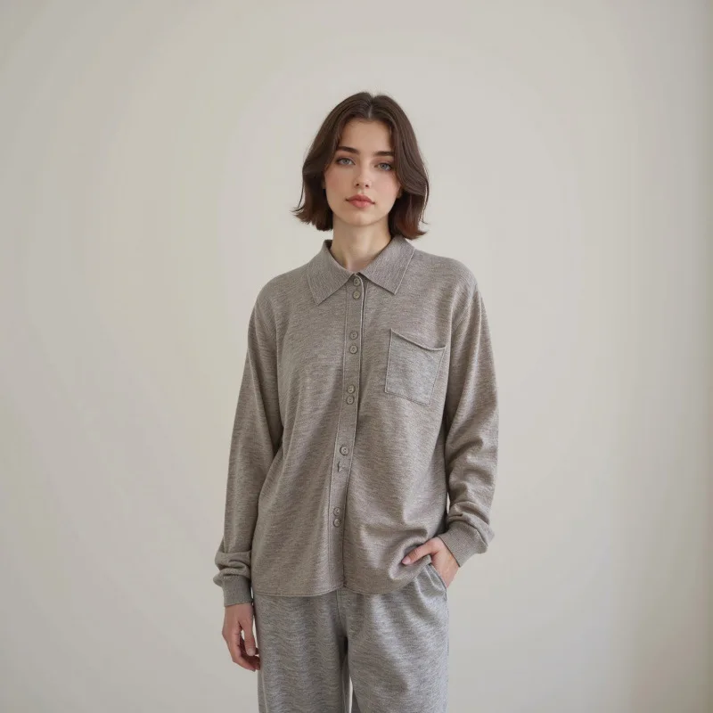 2025年冬 レディース ポロ襟 100%ウール 長袖 ボタン付き インナー 無地 ニットセーター