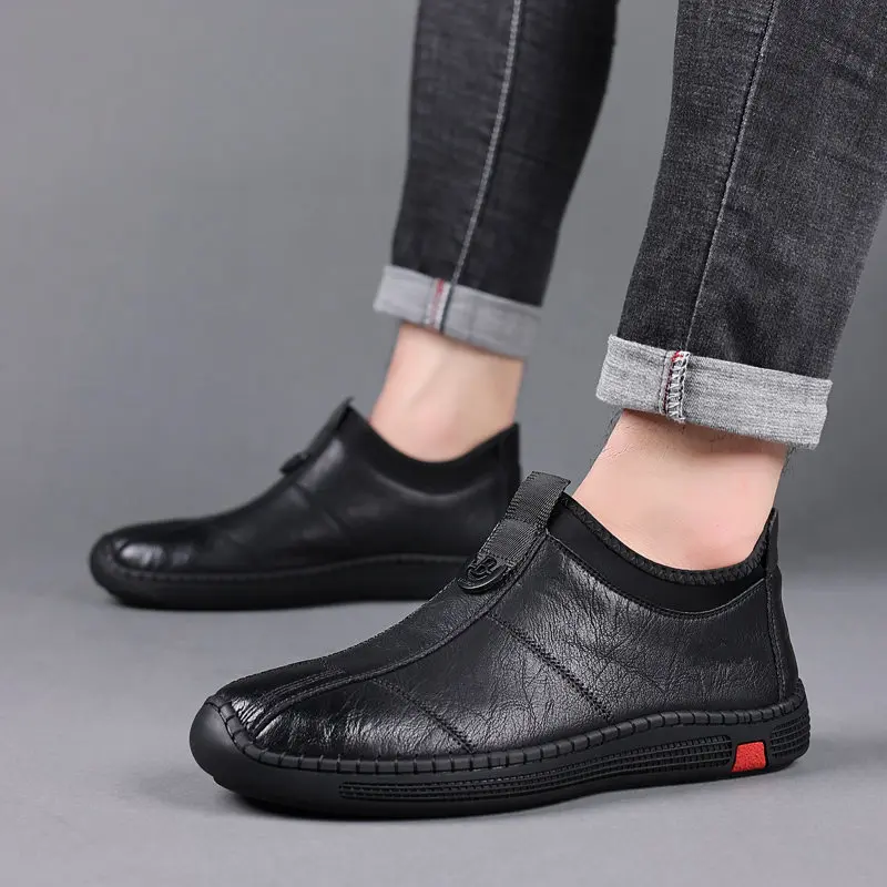 Men Leather Shoes Casual Shoes Slip-on Flat Sports Shoes Fashion Soft Soled Travel Sneakers Leather Men Business Non Slip Shoes