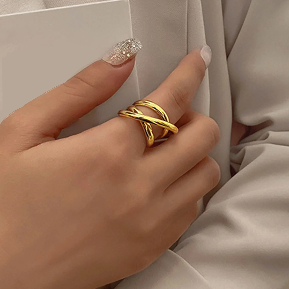 eManco  Fashion Stainless Steel Gold Plated Wide Ring, Simple for Women\'s Party, Delicate Jewelry, Classic Gift Rings