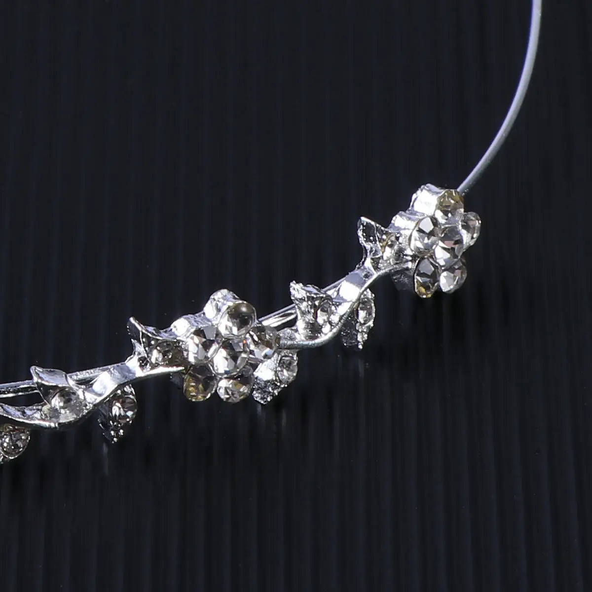 

Серебряная тиара-ободок со стразами в виде цветочных листьев для женщин, свадебная, для выпускного вечера