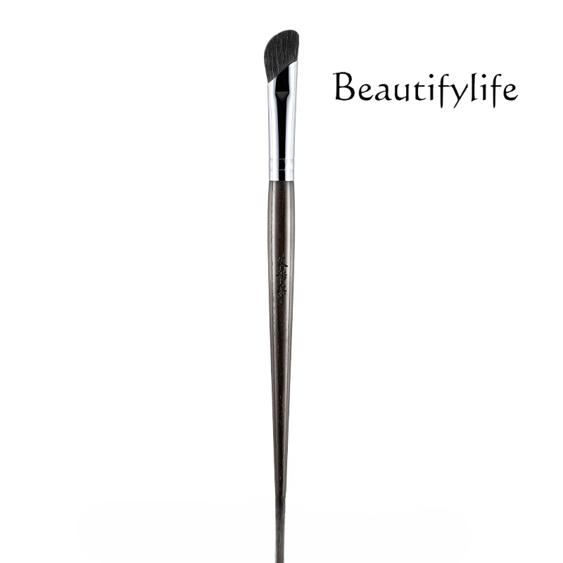 

M137 Oblique Eyeshadow Brush Sickle Nose Shadow Smudge Brush Local Highlight Oblique Head Makeup