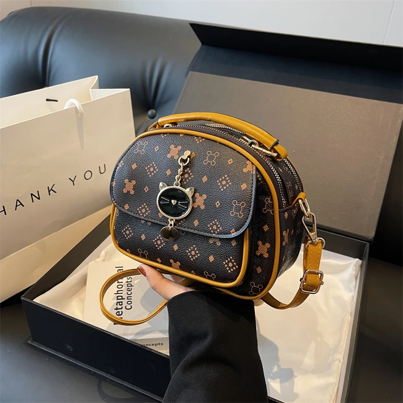 

Stylish Designer Diaper Bag For Women Crossbody Handbag Luxury Minimalist Elegant Large Capacity Leather Tote Bag