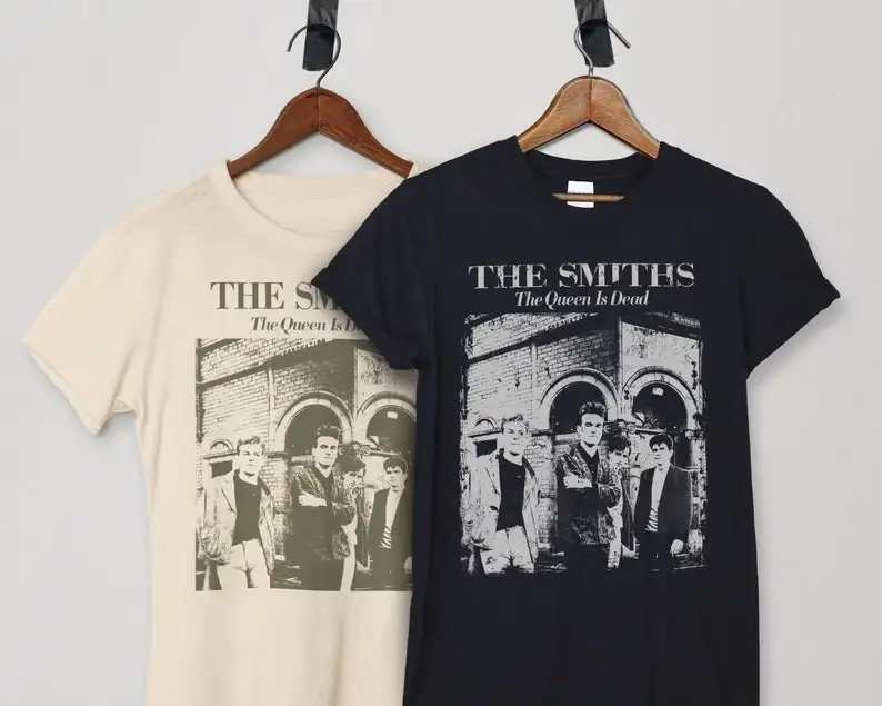 Camiseta The Smiths The Queen is Dead, camiseta unisex vintage de color natural Morrissey.