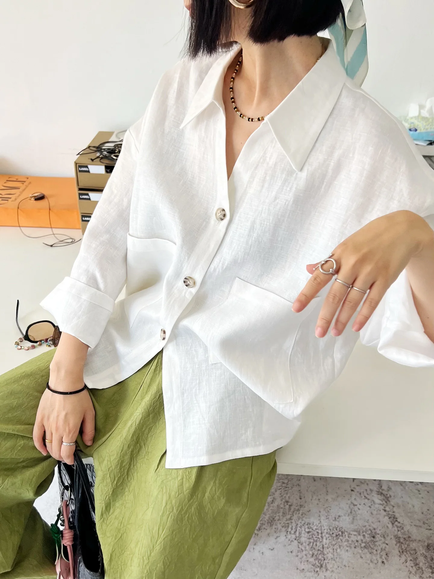 

Summer New Linen Loose Fit Button up irt Women's Pure Color Turn-down Collar 9/0 Sve Versatile Commute Sle irt