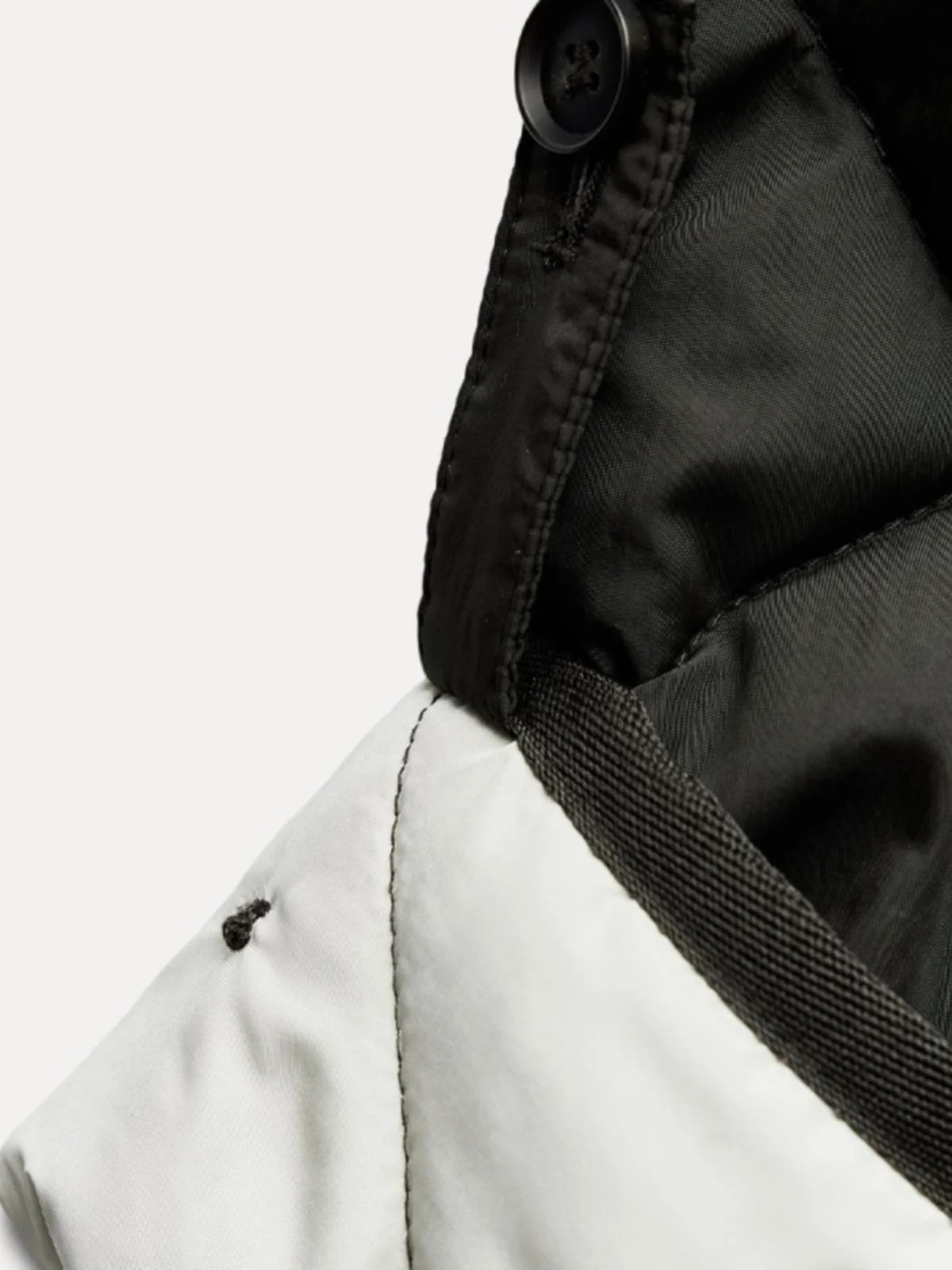 Neuer Lässiger Komfortabler Langer Baumwoll-Mantel für den Winter, Locker Geschnittener Kapuzenmantel mit Gerippten Dekorativen Details, Verdickter Pendler-Mantel für Damen