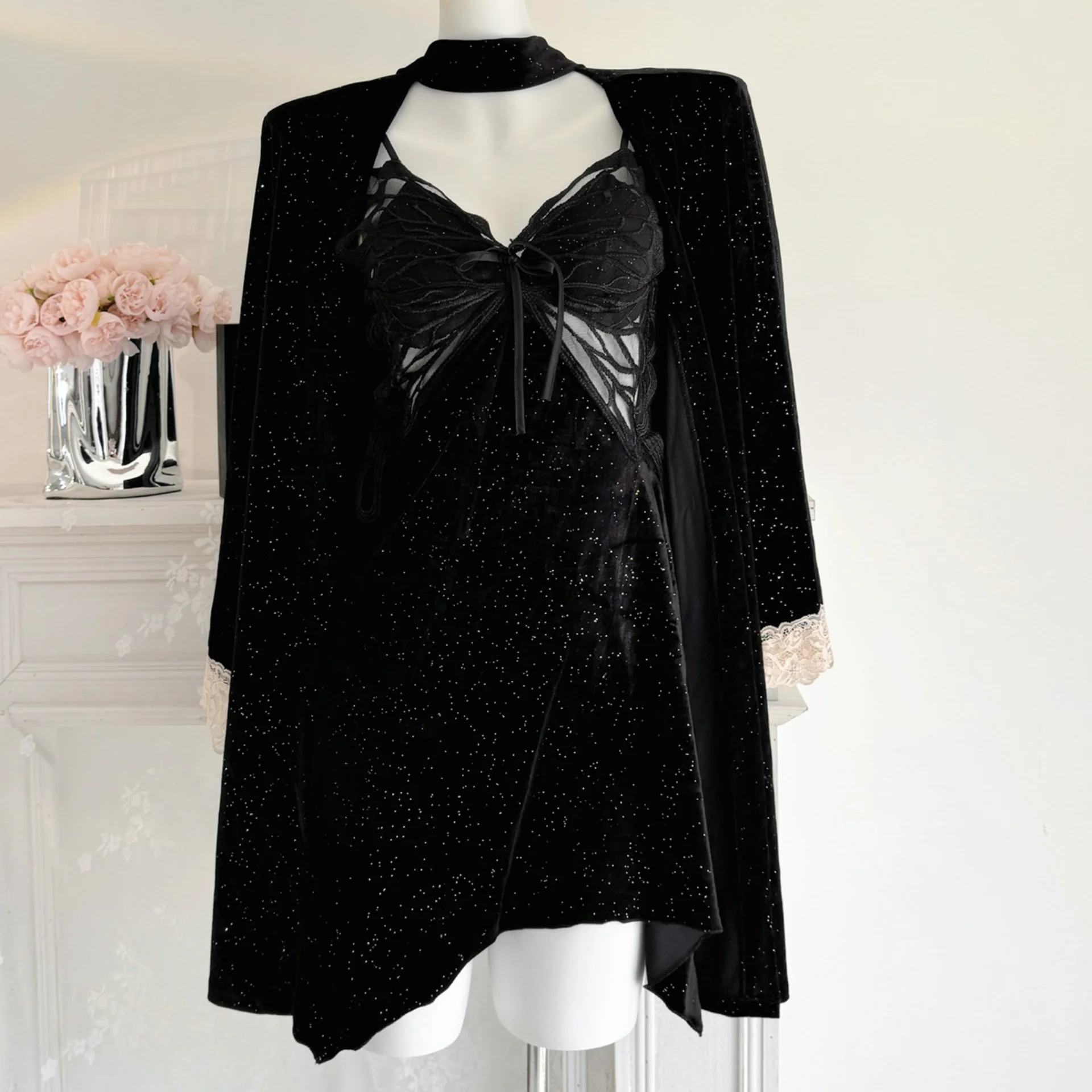 New Velvet Female Twinset Robe Set Sexy Hollow Out Lace Sequin Nightgown Lingerie Autumn Winter Velour Sleepwear Home Dress