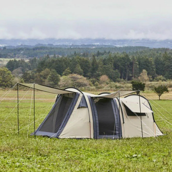 

440*200*150cm Breathable Polyester Travel Hiking Play Tent Comfortable Curve Tunnel Tent For 4 People