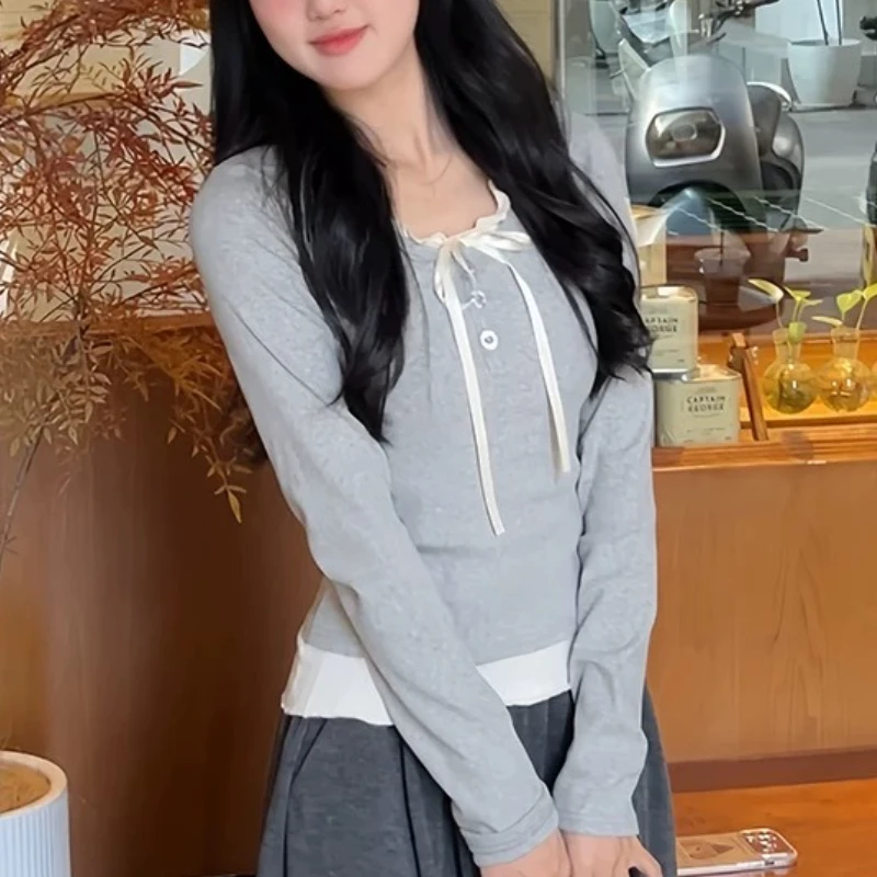 

Sweet Pure Desire Bow Shoulder T-Shirt Women's Short Slimming Hot Girl Wooden Edge Ear Fake Two-Piece Top Autumn Winter 2025