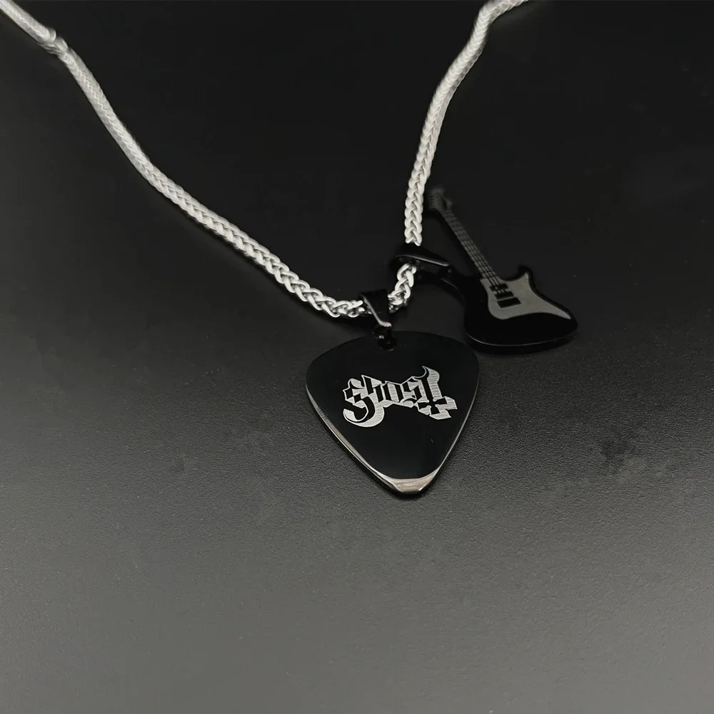 Fashion Hip-hop Guitar Pick Pendant Necklace Stainles steel Trendy Guitar Chain intage Electric Guitar Sweater Jewelry Gifts