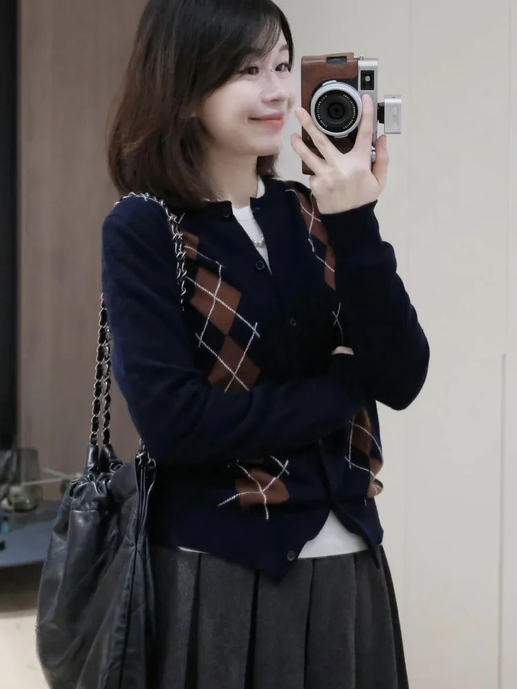 

Винтажный вязаный шерстяной свитер, кардиган, женский длинный све, круглое пальто обычной длины, на пуговицах, модное женское пальто