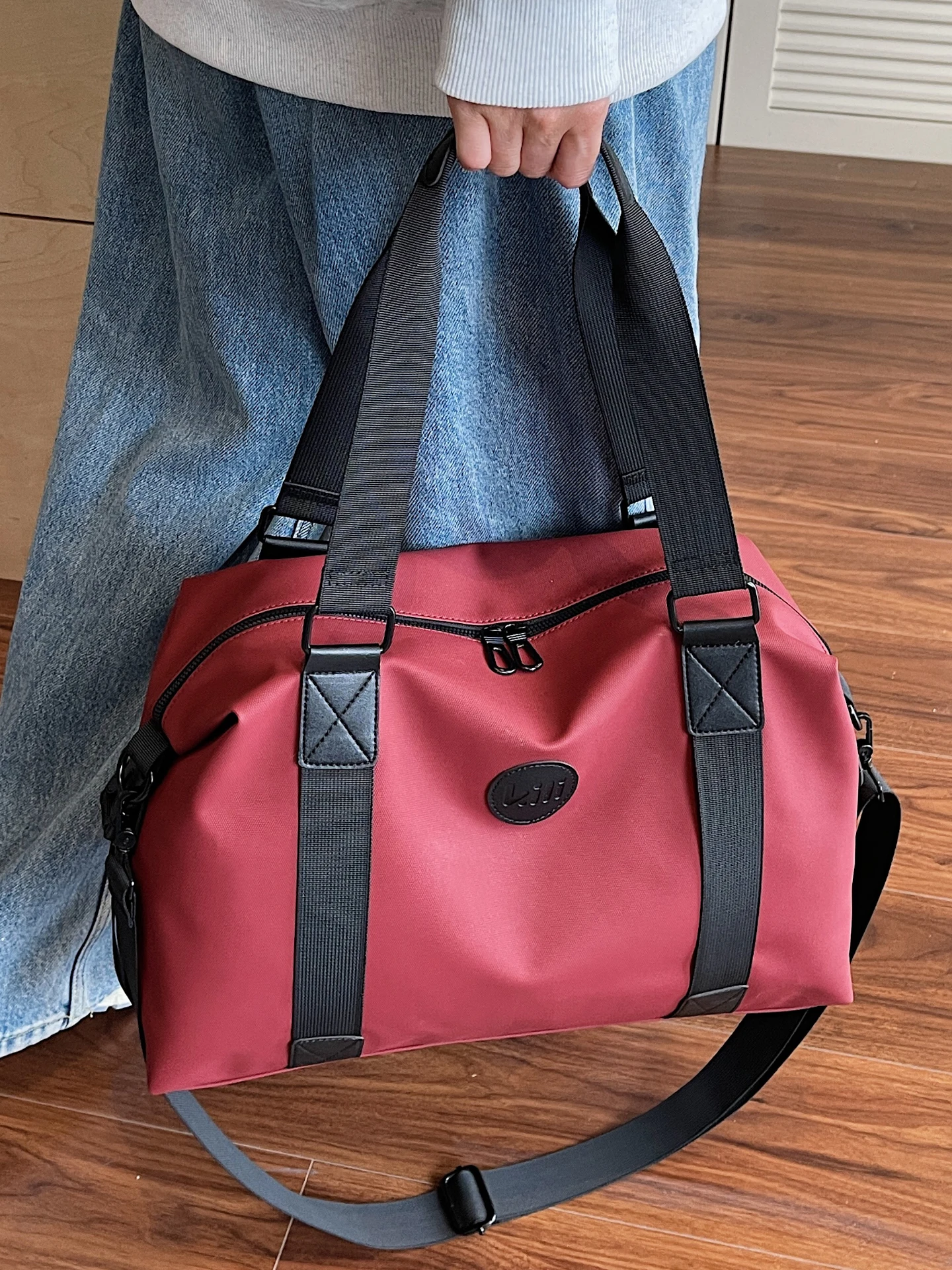 borsa-da-viaggio-portatile-in-nylon-borsa-multifunzionale-da-donna-con-scomparti-separati-per-indumenti-asciutti-e-bagnati-leggera-resistente-all'usura-e-impermeabile