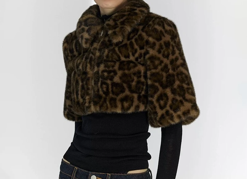

2025 женская осенне-зимняя новая стильная короткая куртка с воротником и леопардовым принтом на молнии с меховым верхом