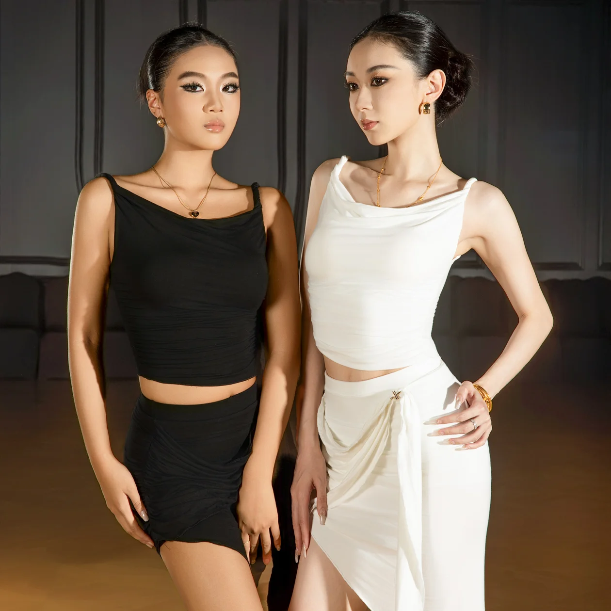 

2025 New Latin Dance Costume Women Top Strap Vest Practice Clothes Chahcha Samba Latin Dance Practice Clothes Wearing DN21655