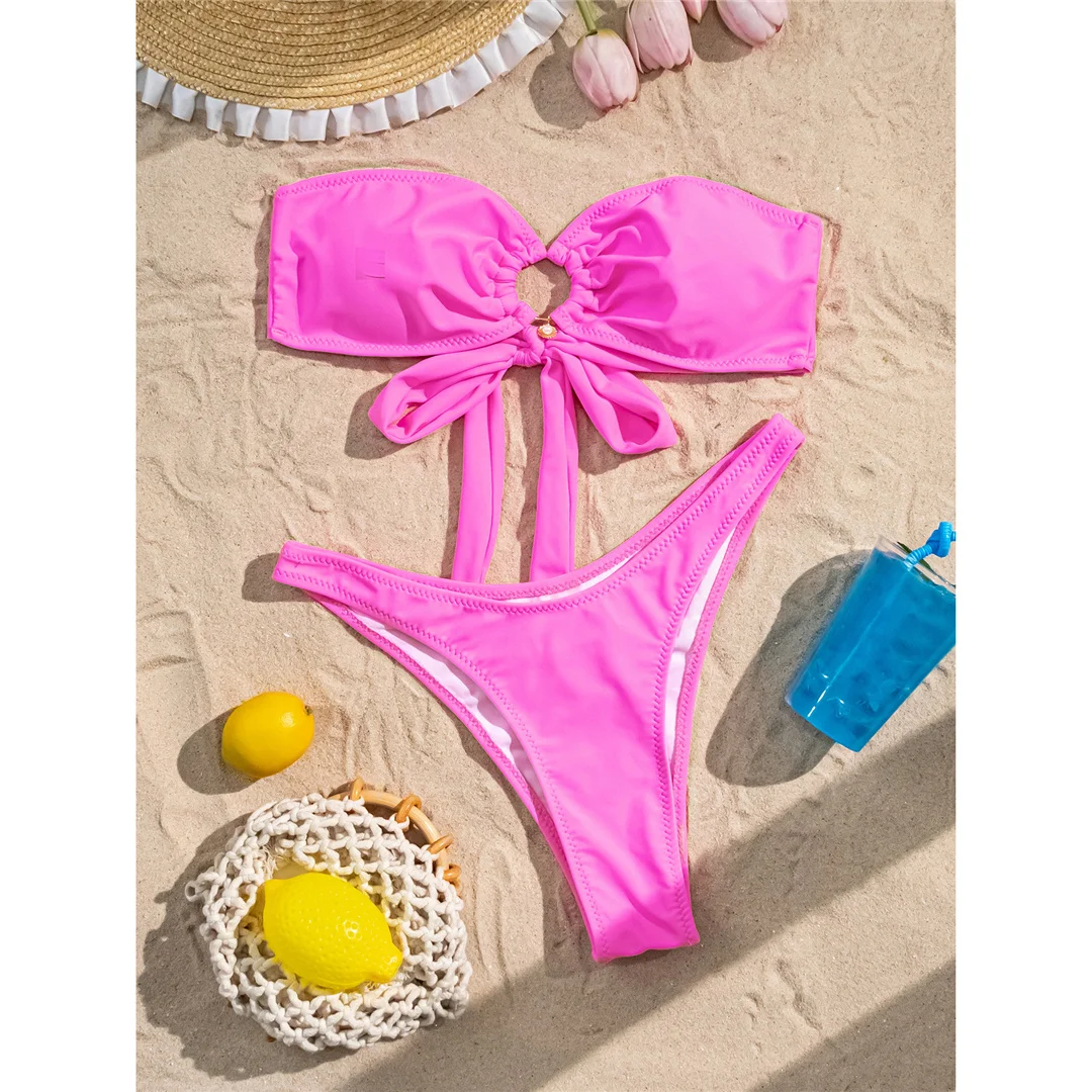 Bandeau-Bikini mit Ausschnitten, zweiteiliges Damen-Bikini-Set, Badeanzug mit hohem Beinausschnitt und Polsterung, Badebekleidung, Badeanzug, Modell V6959. – Detail 8
