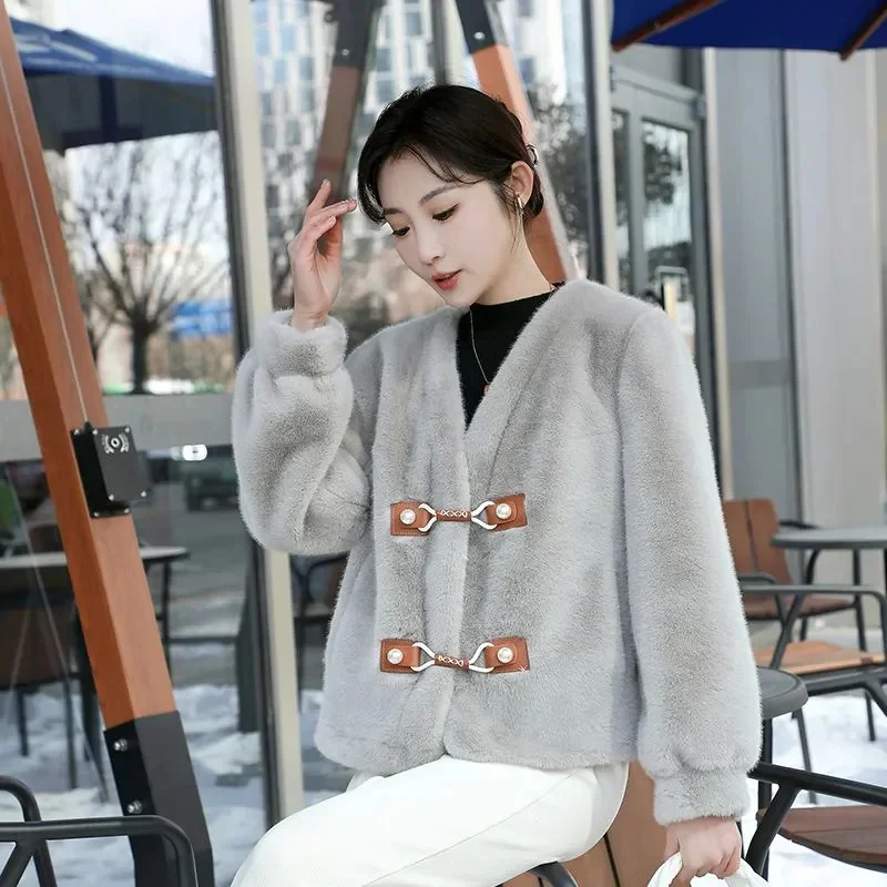 Pop 2024 Spring And Autumn Women Lazy New Eco Friendly Mink Fur Retro Coat Chinese Loose Fit Coat Fashionable Pearl Buckle Cardi