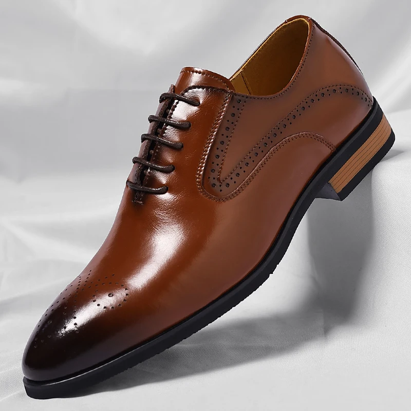 Classic Wingtip Brogues Men Dress Leather Shoes Lace‑up Oxford Shoes Formal Business Wedding Party Comfortable Big Size Shoes
