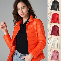 Chaqueta ultraligera de plumón de pato con cuello de pie para mujer, chaqueta ajustada de manga larga con cremallera, color sólido