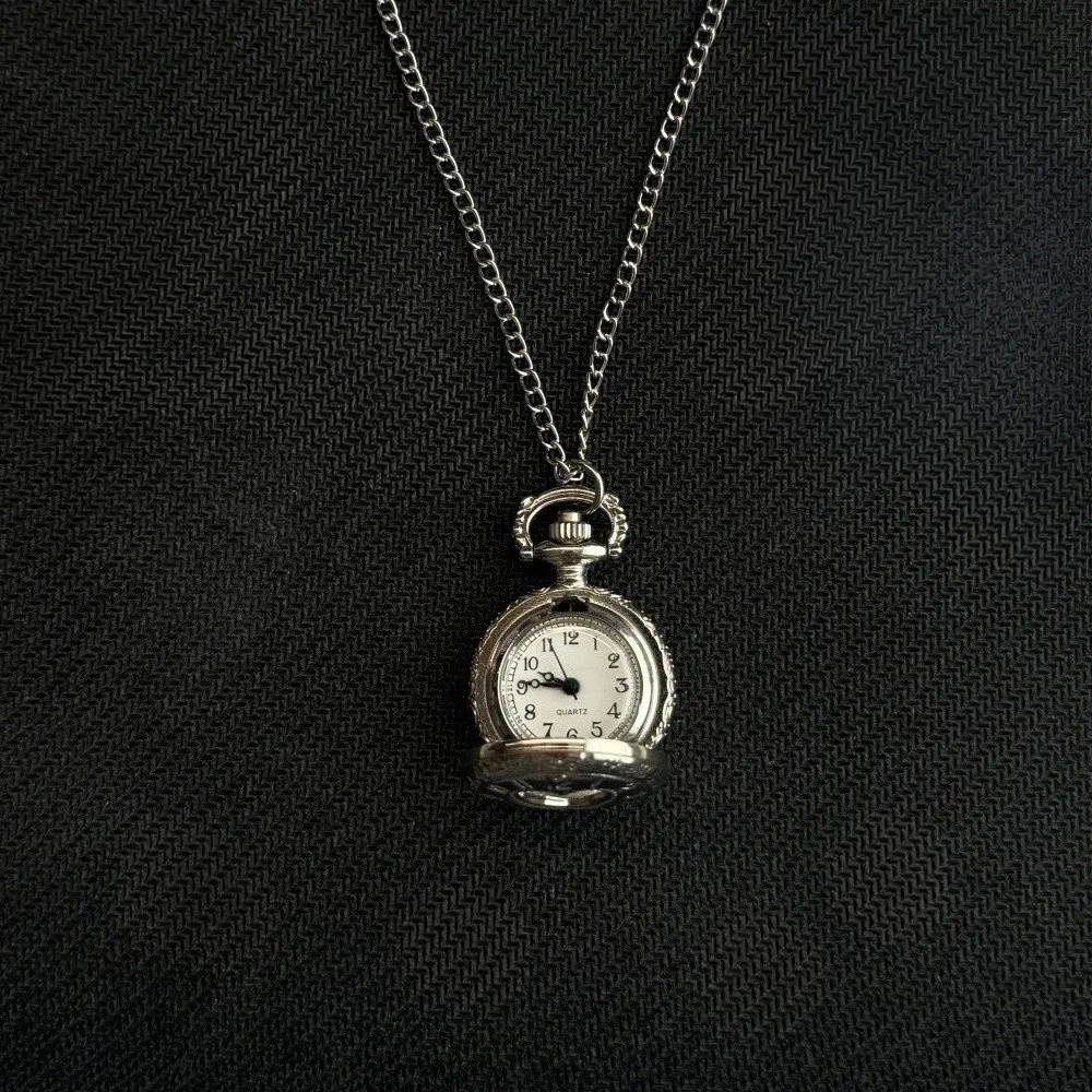 Keychain Design Hollow Heart Pocket Watch Couple Gift Vintage Look Vintage Necklace Hollow Heart Fashion Style Watch Chain