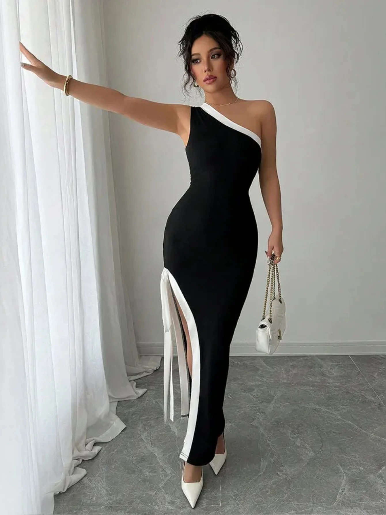 

ПлатьяЛетнее элегантное черное платье без рукавов на подтяжках, женское пляжное вечернее платье-майка, женское модное тонкое платье с наклонными плечами