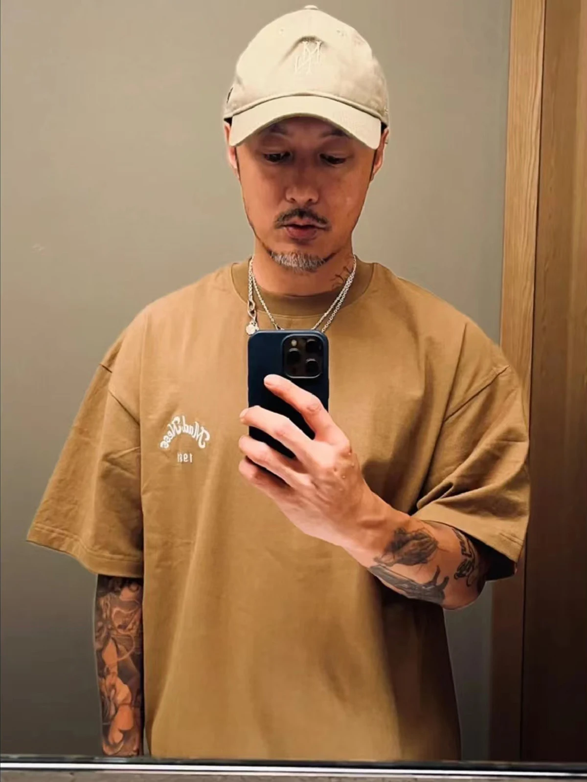 

Повседневная свободная футболка с коротким рукавом и круглым вырезом, с вышивкой для пар, бренд MADN WTAPS MDNS, хлопок, молодежная летняя модная одежда