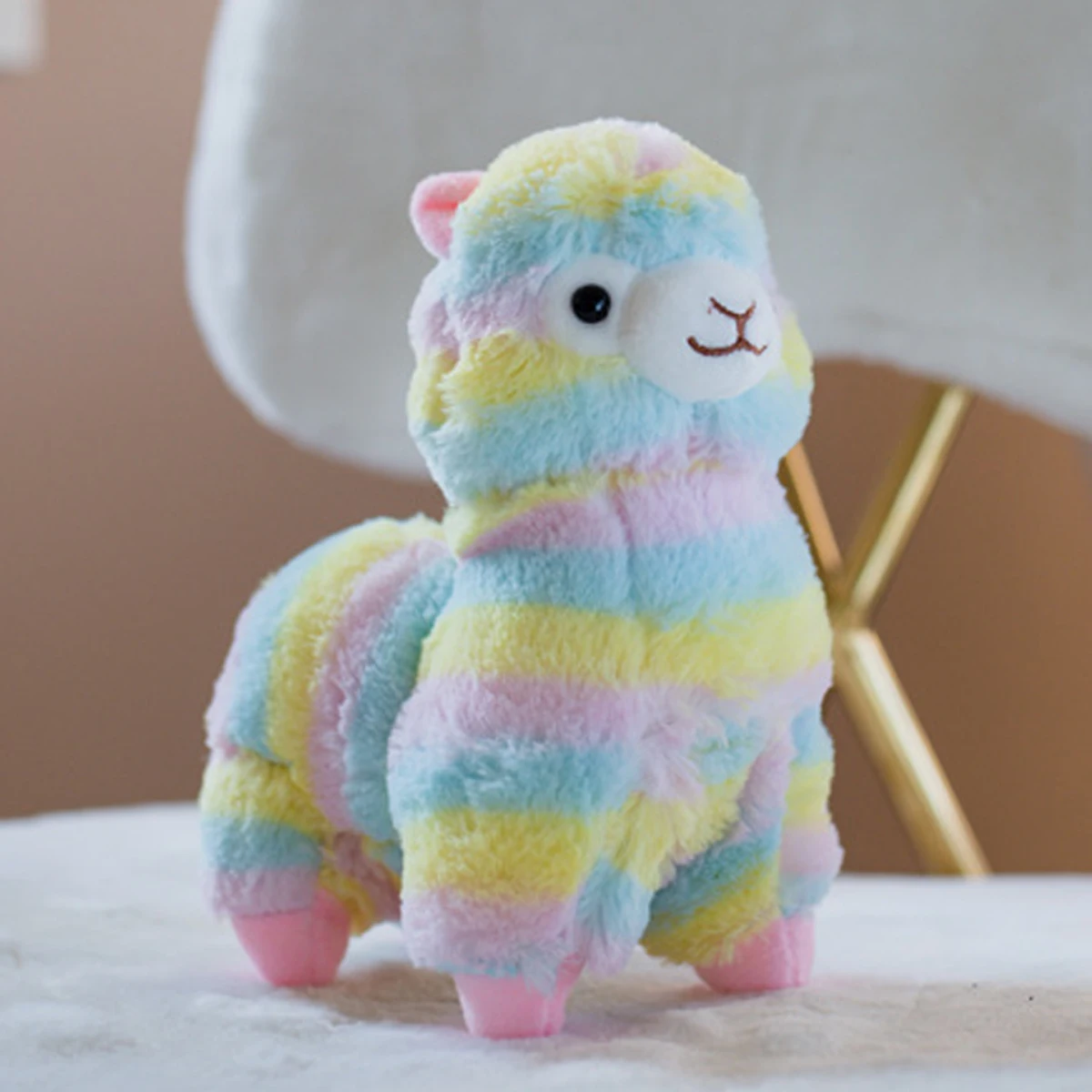 Pequeño peluche de alpaca arcoíris, creativo, lindo, suave y adorable, muñeco de alpaca americano, decoración del hogar, regalo de cumpleaños