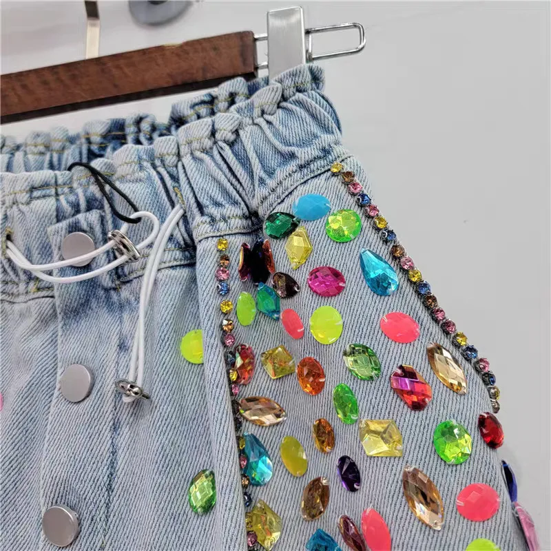 ANJY 2026 Summer New Women European Style Heavy Colorful Embroidered Flares Slim Wide-Leg Denim Shorts Trend Casual Jeans A21015 view 4