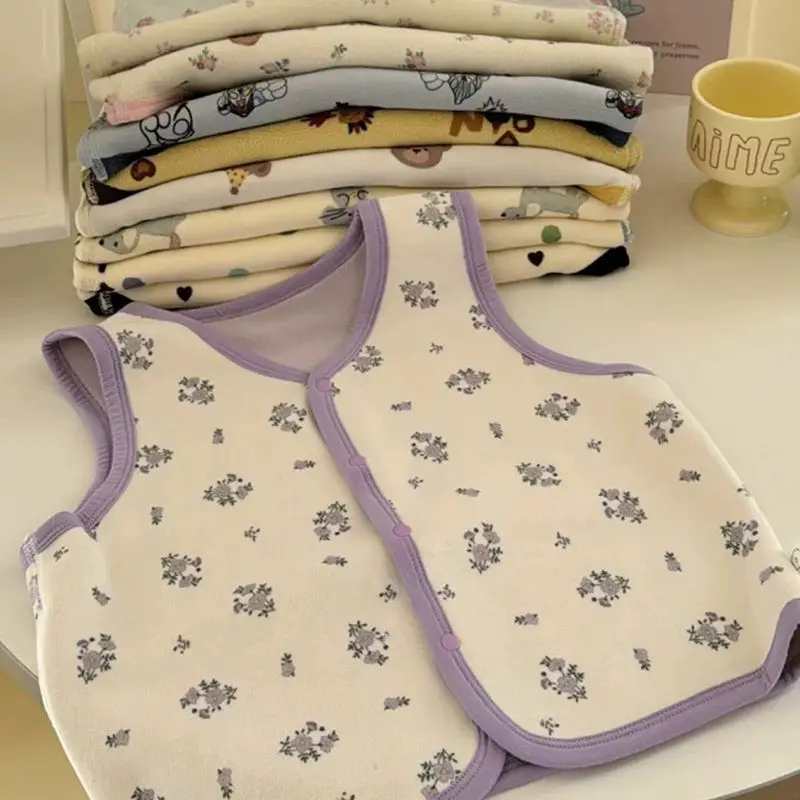 

Плюшевый бесшовный жилет для маленьких девочек 2025 года, теплая верхняя одежда, осенняя многослойная куртка без рукавов, шикарная одежда для младенцев