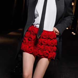 Dreidimensionale Deat-Shorts von weiblicher Rosenblumendekoration, Mini-rote Röcke, mittlere Taille, Sommermode, neu, 2024, 7AB3821 9 Hauptverkäufe Frauenblume kurz - №2