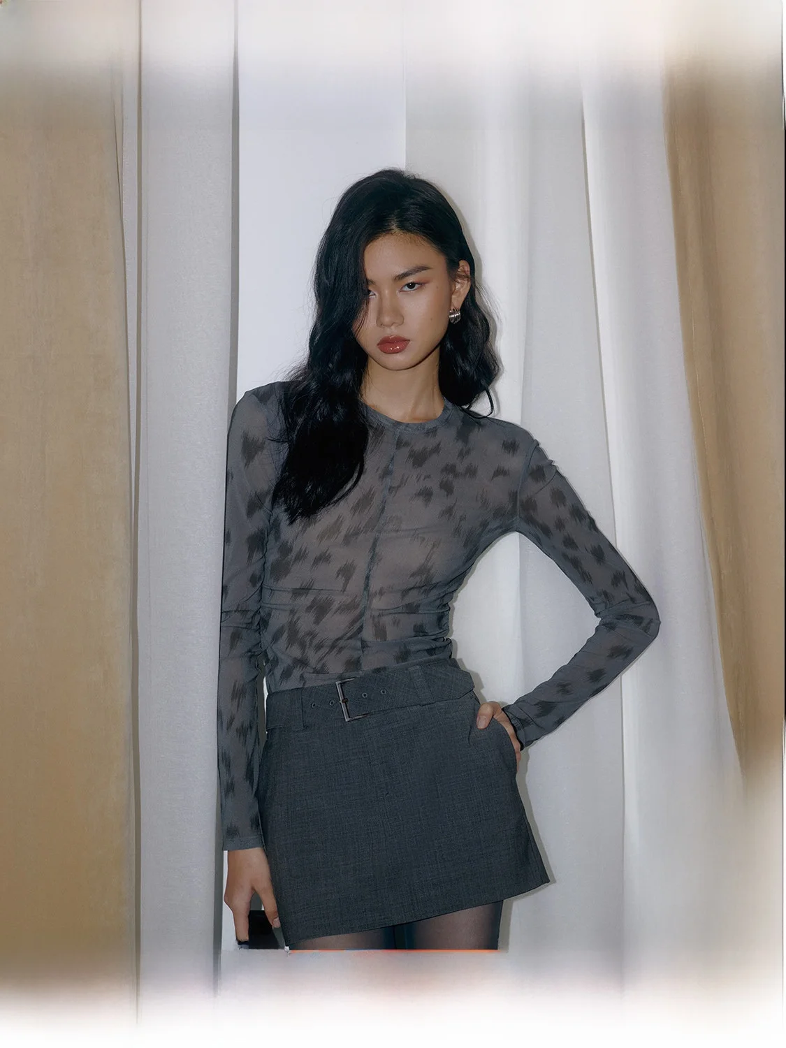 

ZhiZhi Long Sve round Ne Me T-irt Women's Printed Cool Sle Thin PU Material Autumn Faion Ladies' Top