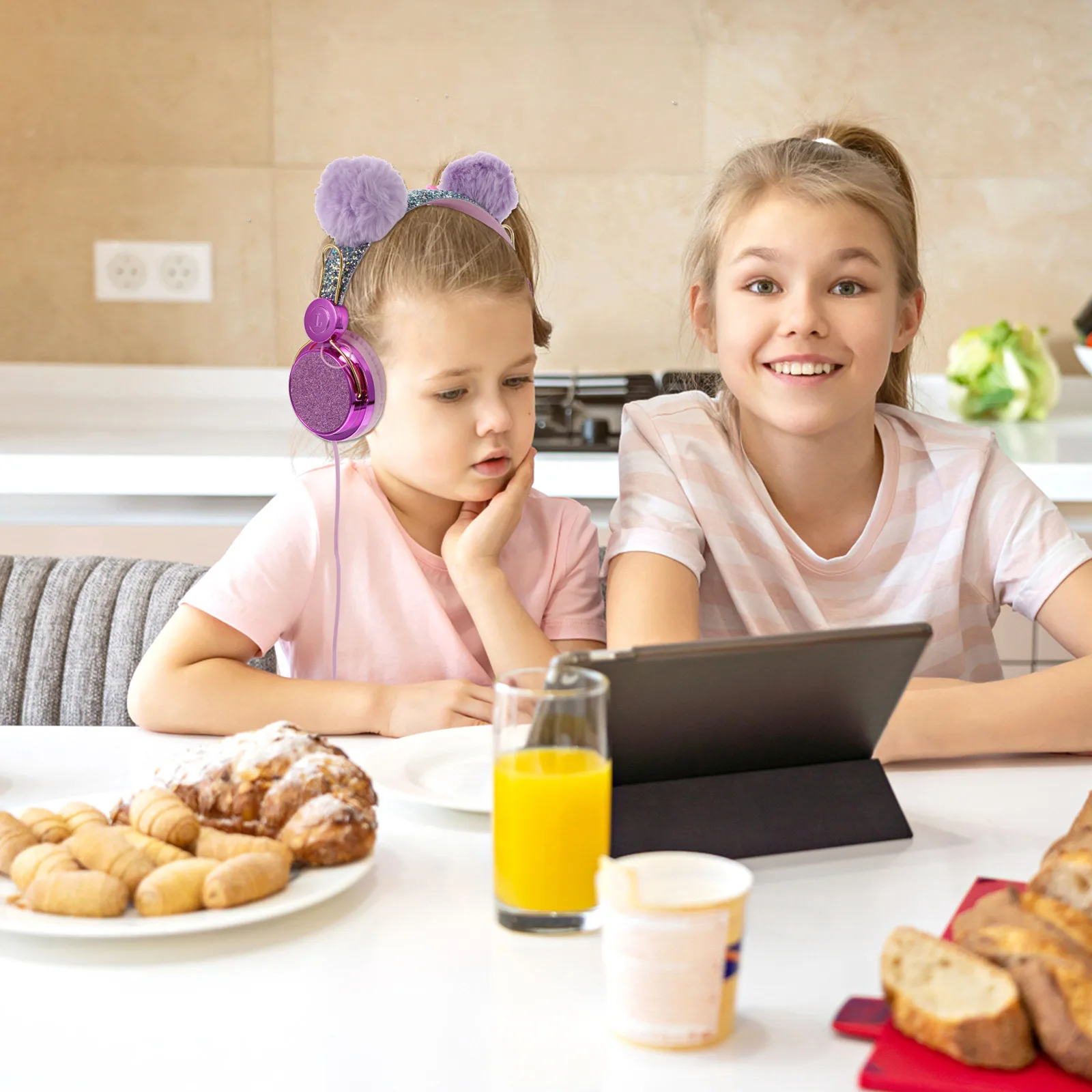 

Headphone with Volume Control Resistant Breathable Earpad for Gaming Computer Cellphone Activities