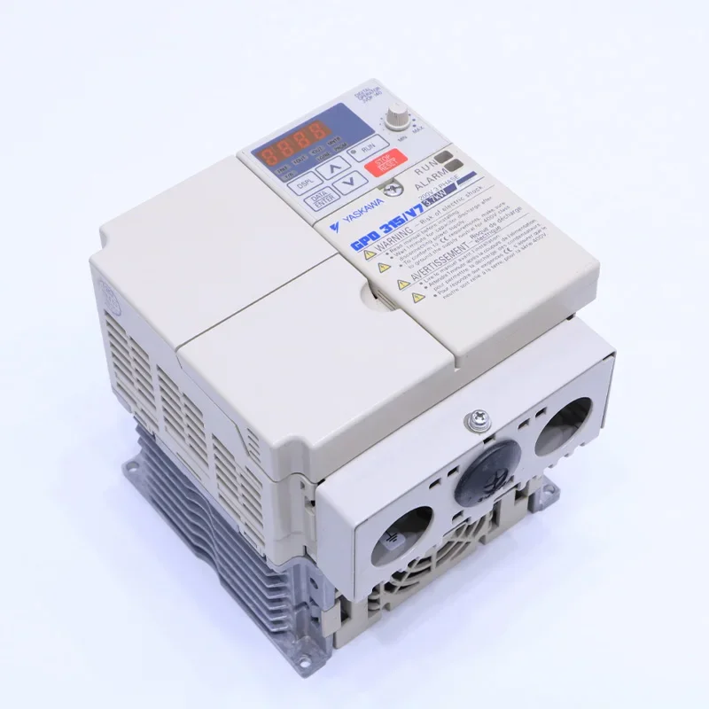 

Yaskawa New CIMR-V7AM23P7 Frequency Converter CIMRV7AM23P7