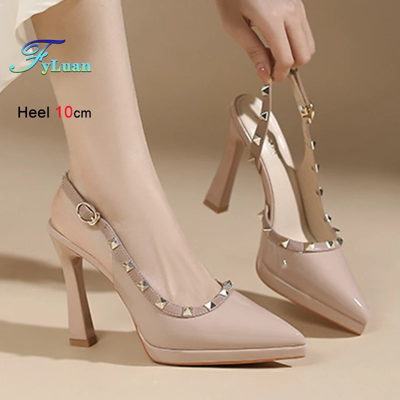 

Женская обувь на каблуке, сандалии с закрытым носком, модные однотонные туфли на шпильке с заклепками, пикантные универсальные женские сандалии на очень высоком каблуке