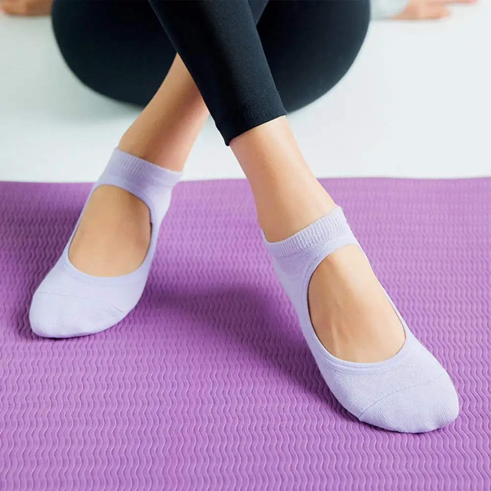

1 Pair Women Silicone Yoga Socks Dance Fitness Anti-slip Socks Ladies Gym Fitness Ballet Sport Socks