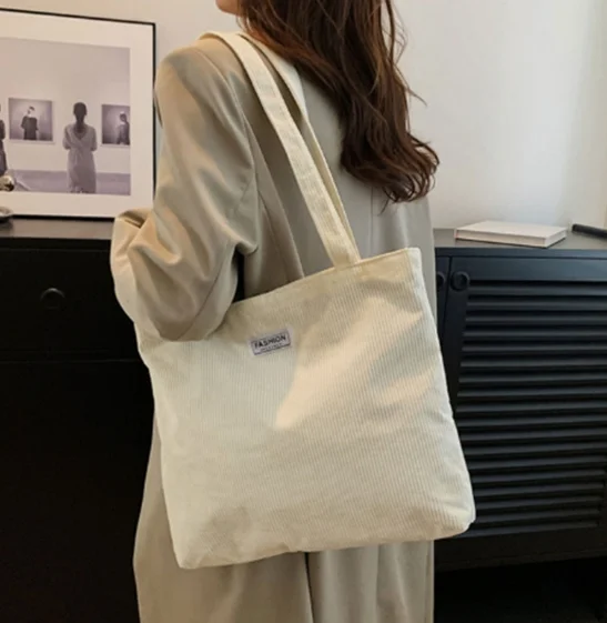 Beliebte Modische Koreanische Cord-Handtasche in Unifarbe, Ausländischer Stil, Einzel-Schulter-Unterarmtasche, Tragetasche für Damen, Einzelstück – Detail 3