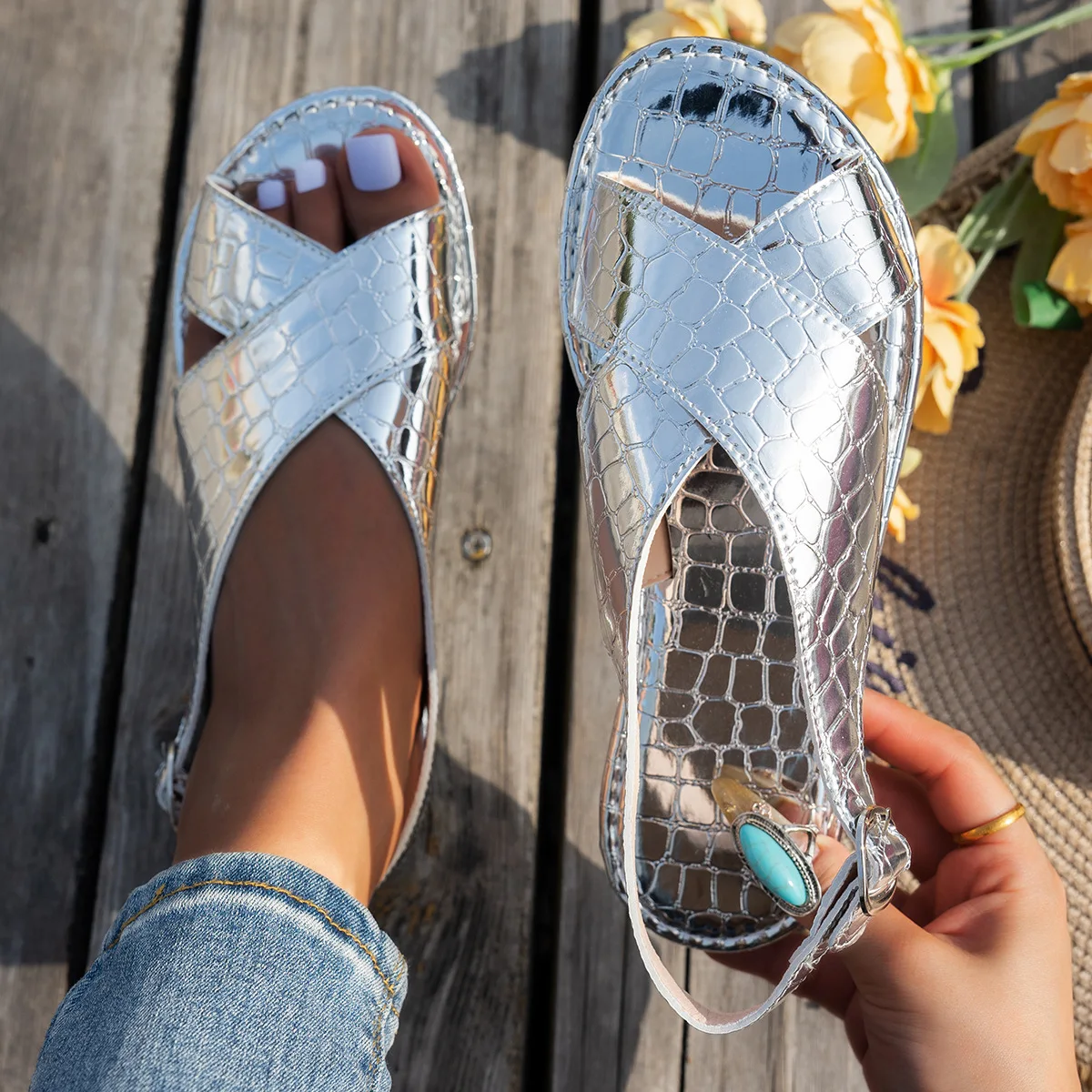 

Fashion Women Casual Sandals 2025 Lightweight Comfortable Pure Color Strap Shoes Size 36-43