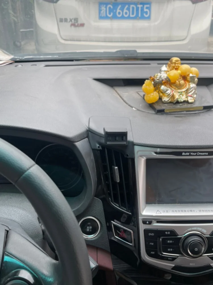 High‑Grade Vehicle‑Specific Phone Holder Base for 2013‑2018 BYD Surui, Shock‑Proof Structure Without Blocking Driver’s Sight