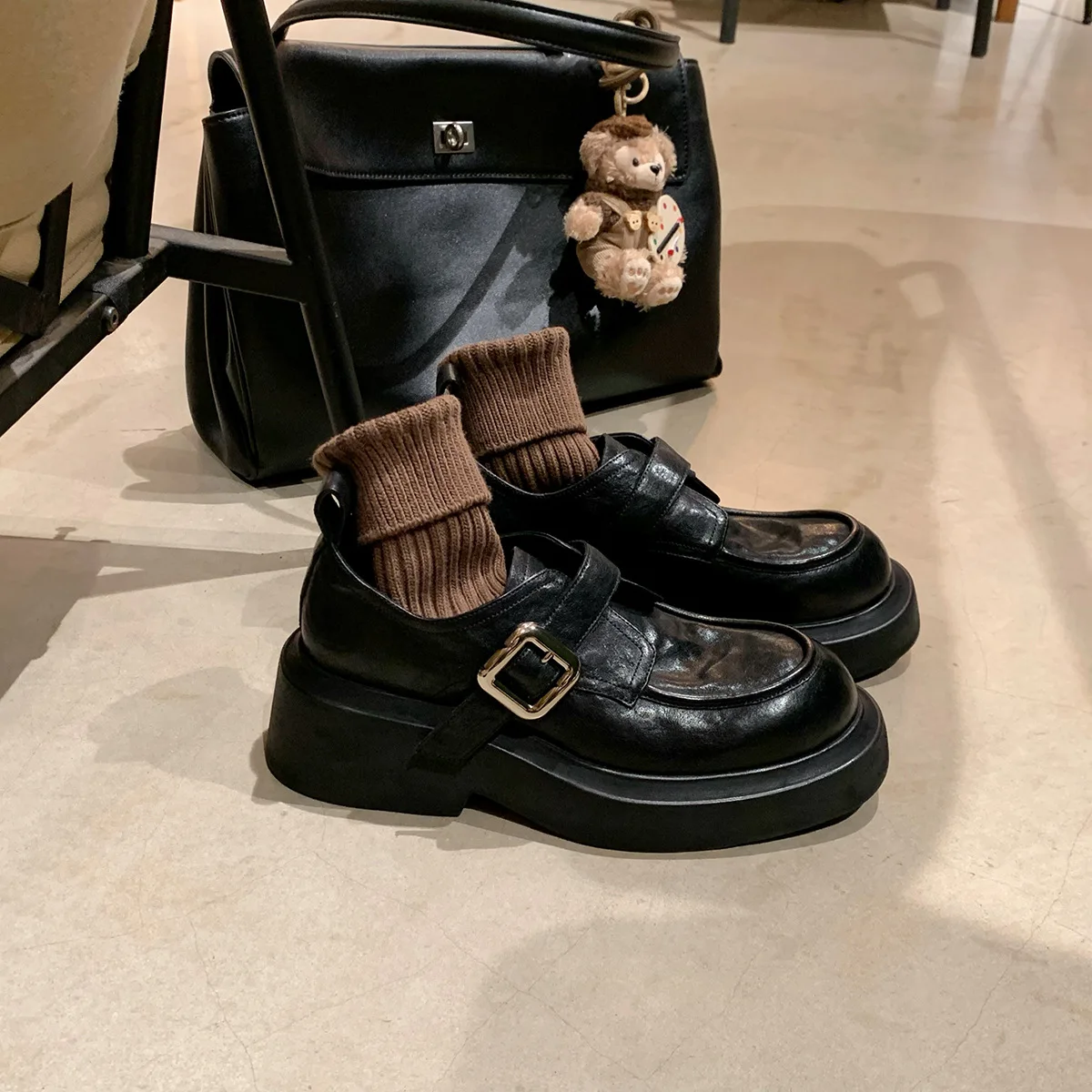 

Women's leather shoes 2026 Spring and Autumn round toe buckle strap British small leather shoes women's music shoes