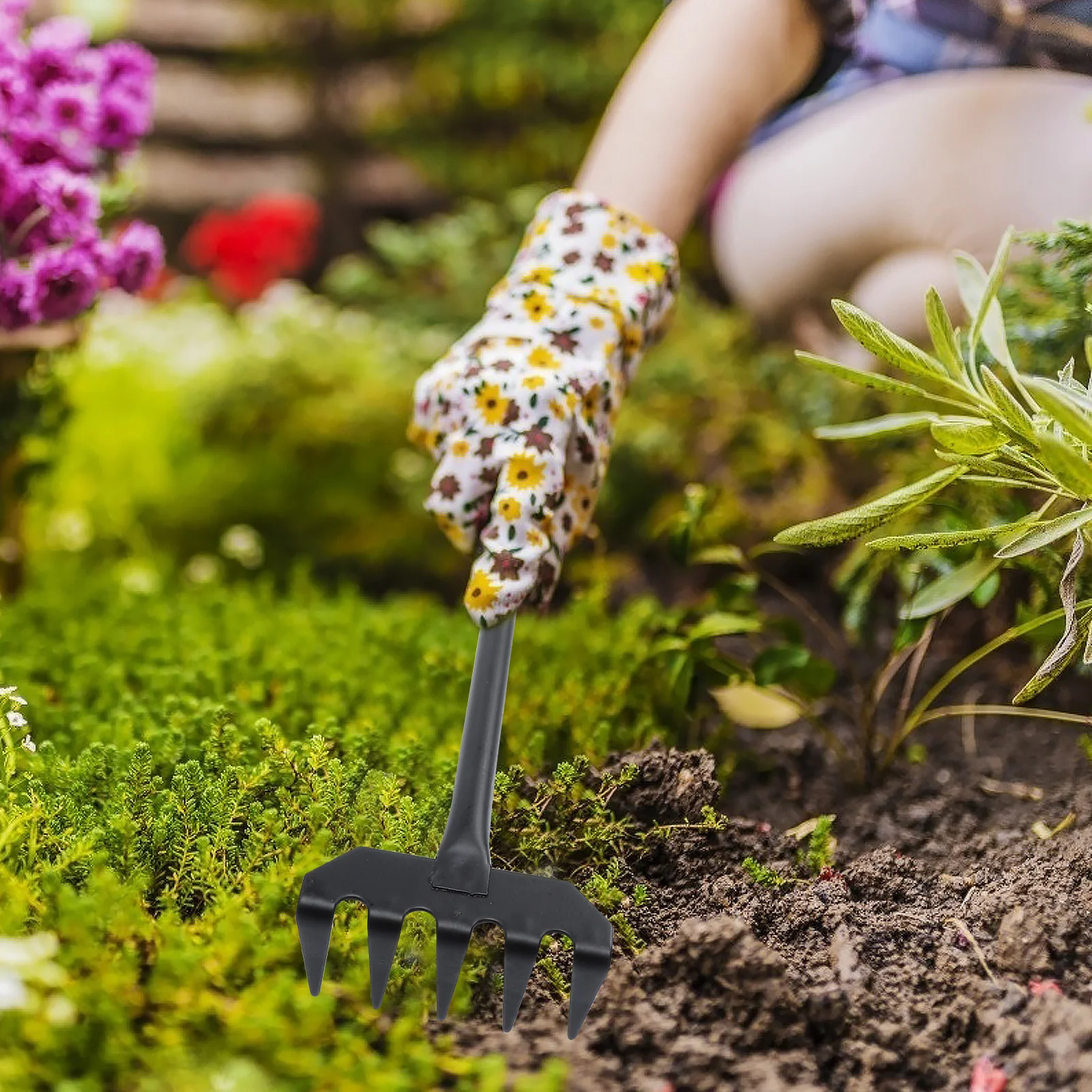 

Heavy Duty Hand Rake Garden Cultivator Tool Mini Grass Rake Small Iron Hoe For Soil Loosening Weeding Lawn Yard Gardening
