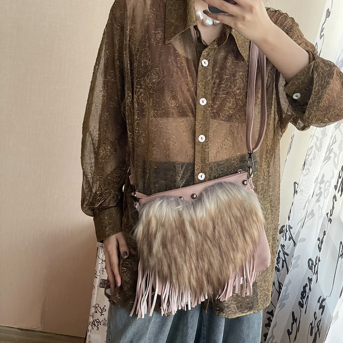 Faux fur Handbag Y2K Punk Bags Plush Versatile Daily Crossbody Bag Message Tote Bags image 3