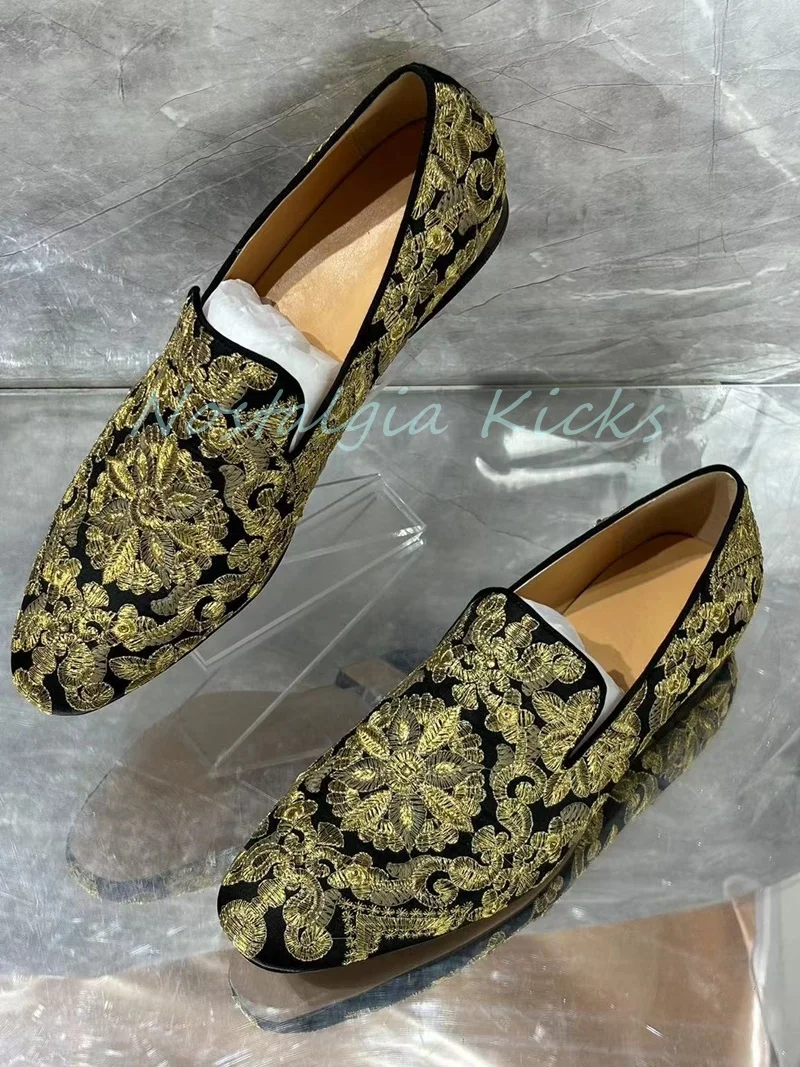 Модные черные лоферы без шнуровки из мягкой кожи, повседневные формальные туфли дерби с золотой вышивкой, универсальные удобные мужские свадебные туфли