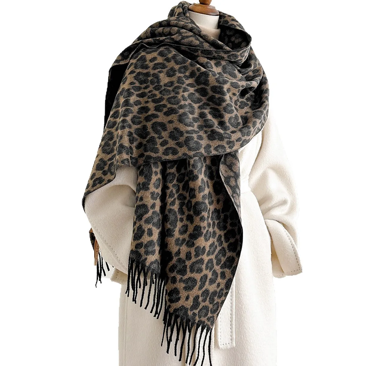 Imitation Cashmere Large Warm Scarf Women Fringed Thick Warm Shawl Reversible Winter Leopard Print Scarf Pashmina Blanket Wrap