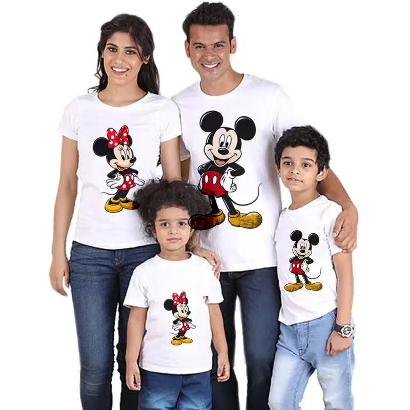 

2025 Summer Disney Mickey Minnie Family Matching T Shirts Short Sleeve Parent Child Couple Tee Fun Cartoon for Travel Activities