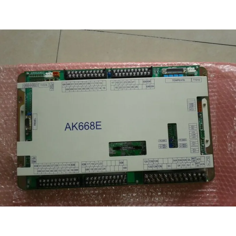Technical retrofit with 100% tested controller AK668E