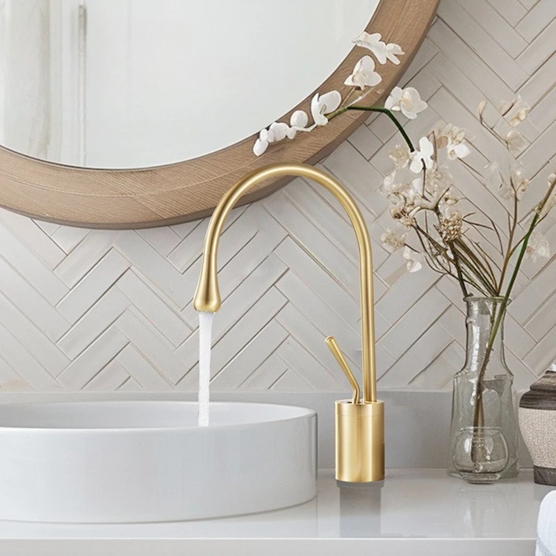 

Modern Bathroom Faucet High Arc Single Handle Sink Faucet Brass Washbasin Hot and Cold Water Faucet with Hose Accessories