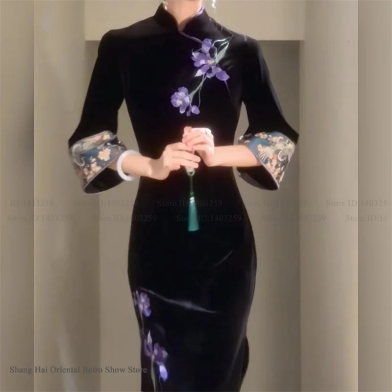 Vintage Velvet Cheongsam Dress Floral Embroidery Flare Contrast Cuff Stand Collar New Chinese Style Femael Qipao Hanfu
