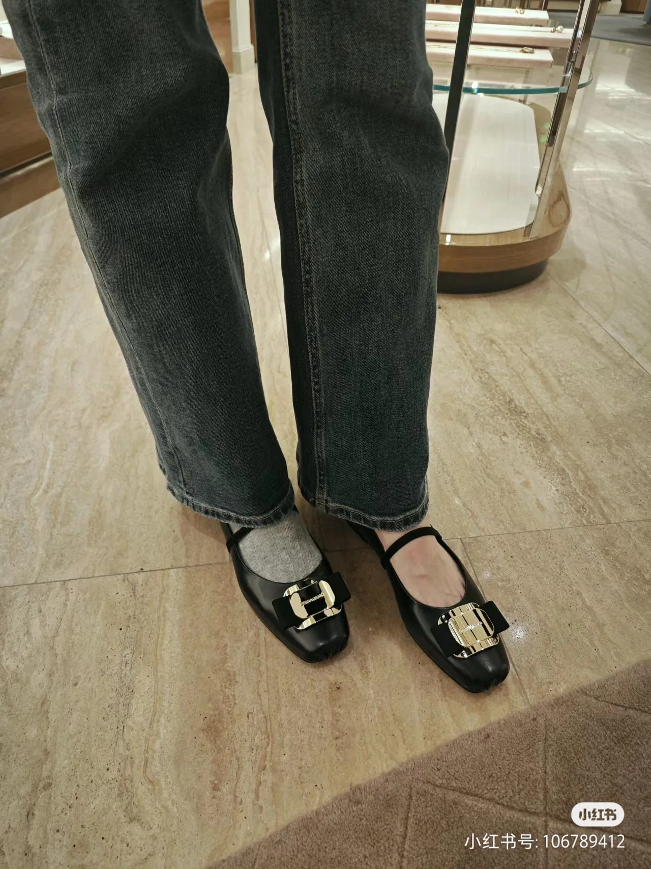 2024 Classic Style Women's Flat Shoes Small Heel Genuine Leather Teacher Girls Women's Casual Fashion Sandals