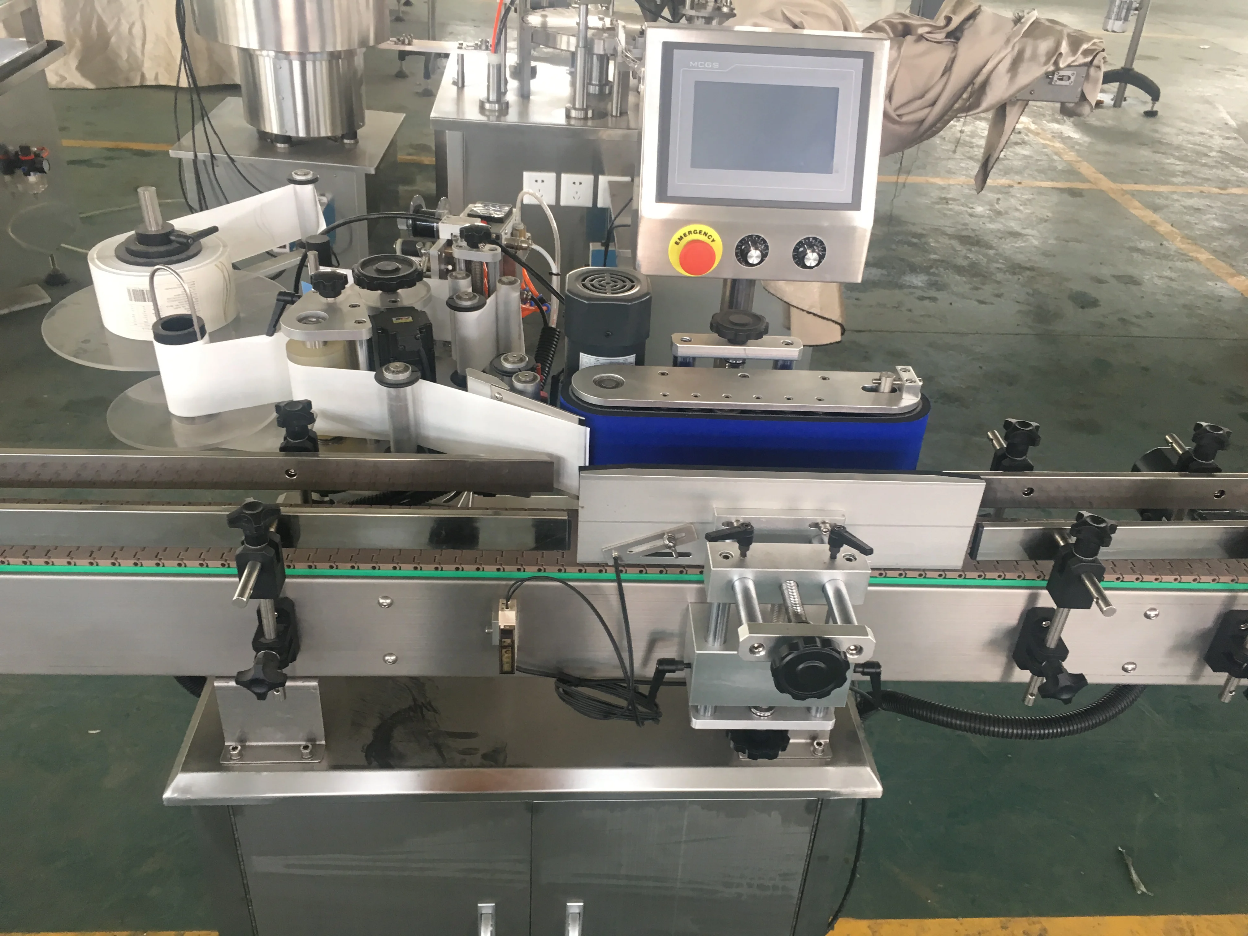 High Accuracy Vertical Automatic 304 Stainless Steel JTB-L Vertical Self-Adhesive Labeling Machine