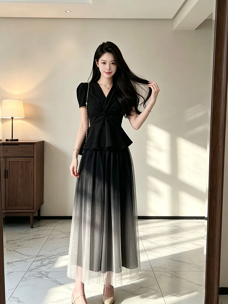 

Fashionable Summer 2026 Two-Piece Set Elegant Versatile Short Sleeve Top High Waist Midi Skirt Ensemble Midi Dress Casual Wear