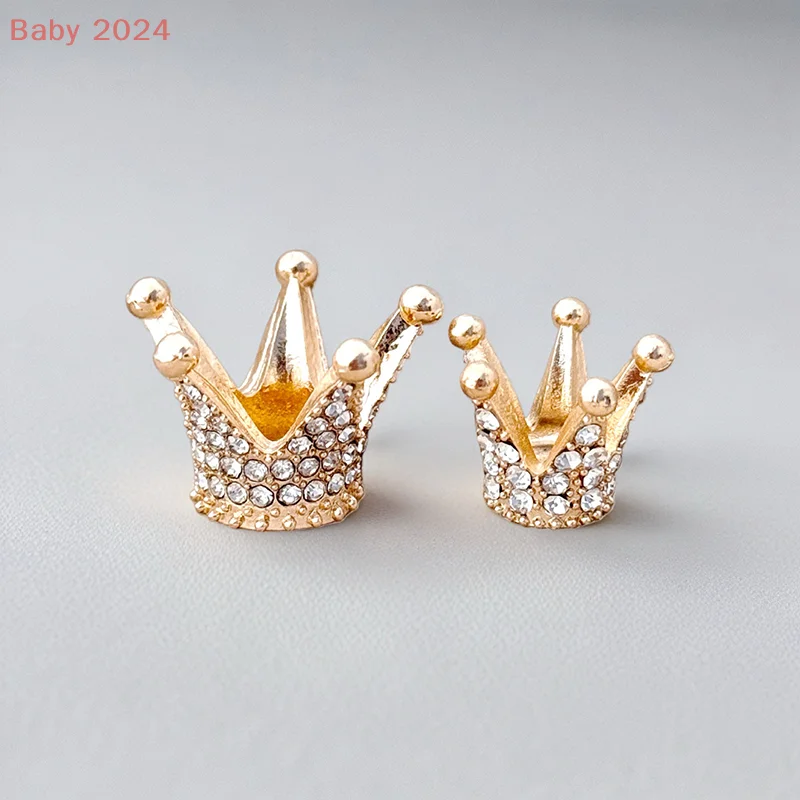 Miniatur-Puppenhaus-Kronen-Set aus Goldlegierung; Strass-Prinzessin-Tiara-Modellspielzeug für Kinder; 2/3 Puppenhaus-Zubehör