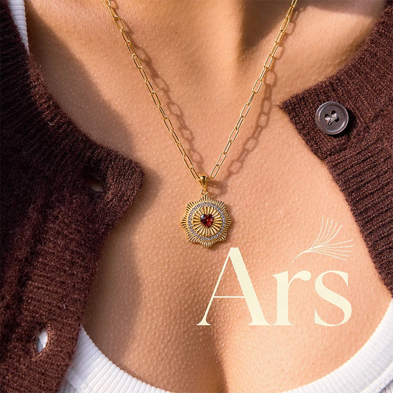 Ars 18k Gold Plated Inlaid Zircon Heart Pendant Necklace Stainless Steel Chain Necklace for Women Non Tarnish Stacking Necklaces